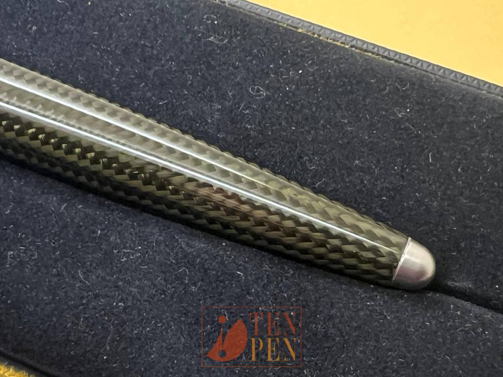 DUNHILL AD 2000 CARBON FIBER - UNUSED | Tenpen - By Letizia Iacopini